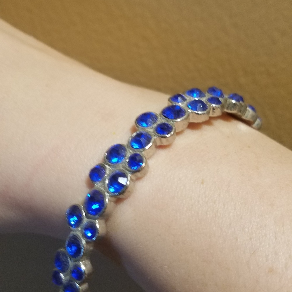 Blue studded bangle - Picture 2 of 2